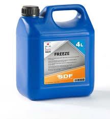 Líquido Refrigerante y Anticongelante SDF Freeze en 4 Litros